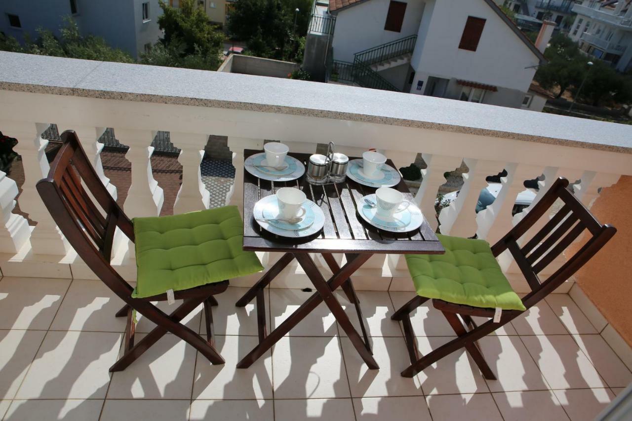 Villa Marica Vodice Exterior photo